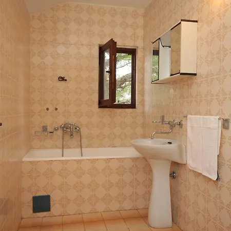 With Parking Space Zdrelac, Pasman - 8514 *